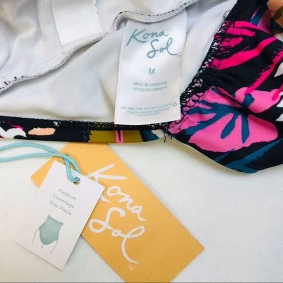 Kona Sol One Piece Tropical Floral Swimsuit - Picture 5 of 11